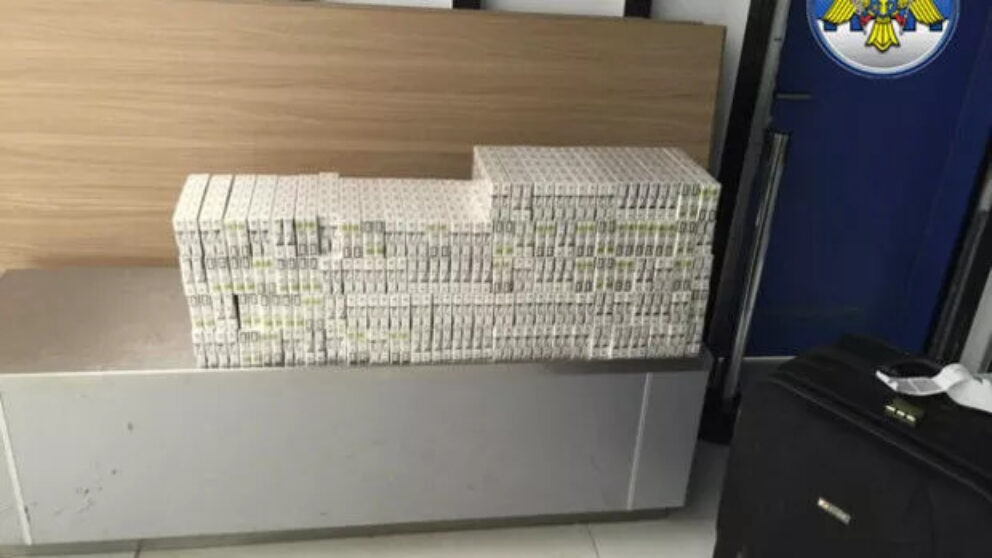 Contrabandă cu țigări