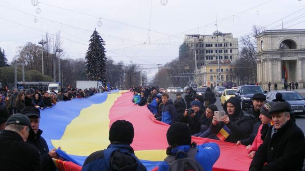 1 km tricolor
