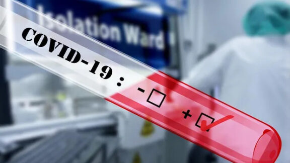 127 de cazuri noi de COVID-19