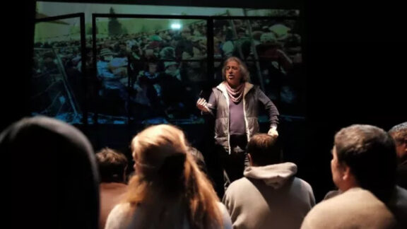 Premieră la Satiricus