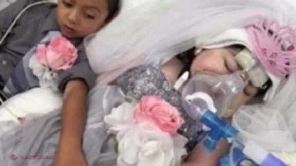 Doi micuți ce s-au căsătorit