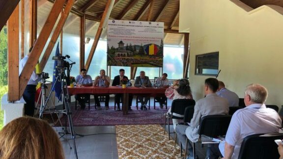 A început Universitatea de Vară de la Izvorul Mureșului