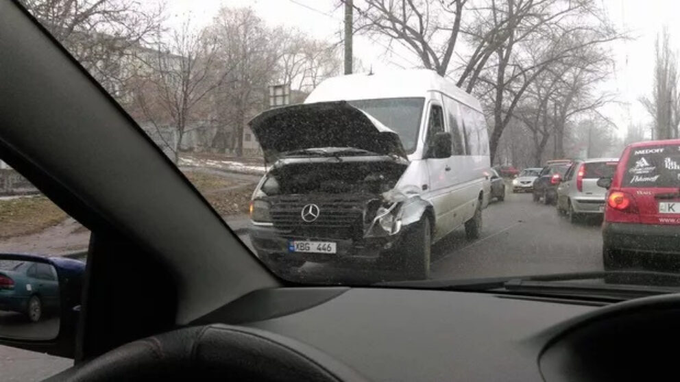 Accident pe strada Munceşti din capitală
