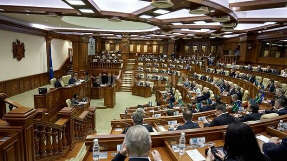 Alegerile parlamentare vor avea loc iarna