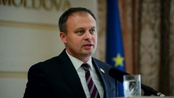 Andrian Candu cere scuze României