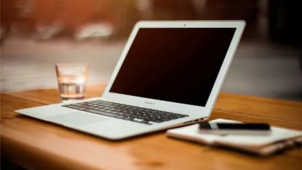 Laptop