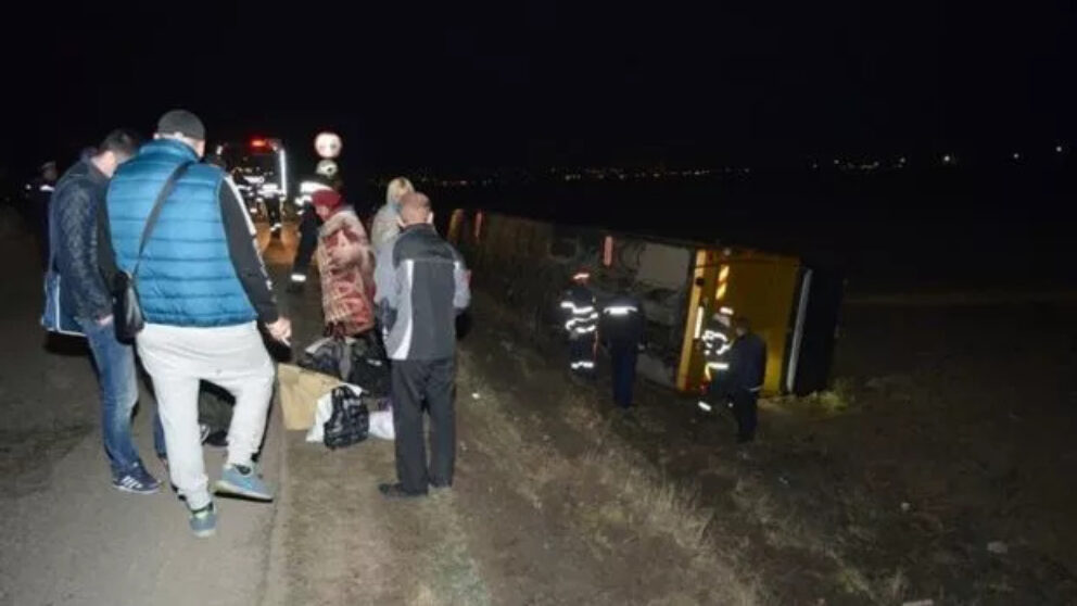 Accident România autocar răsturnat
