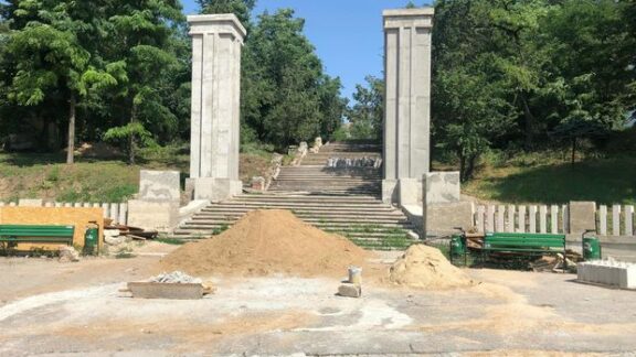 Cimitirul Eroilor Sabotat Chisinau Vlad Bilețchi