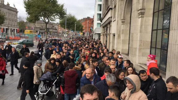 Cozi la secţiile de votare de peste hotare