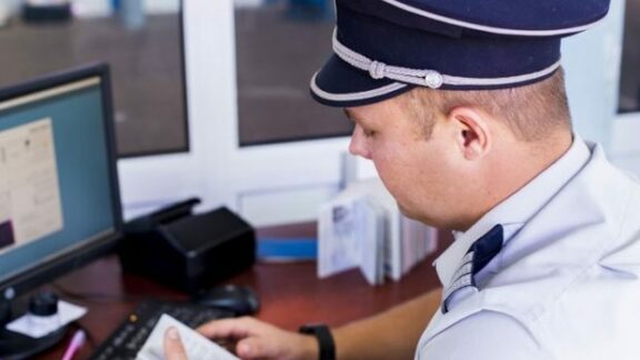 Documente falsificate