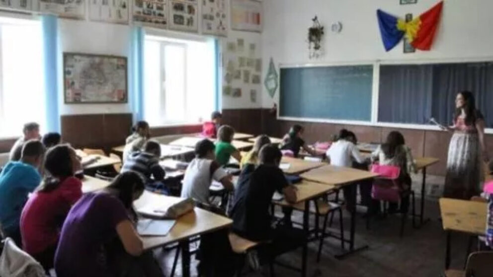 Predare în școli