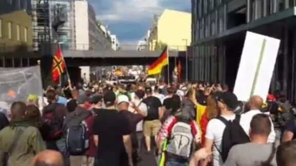 manifestatii impotriva Angelei Merkel