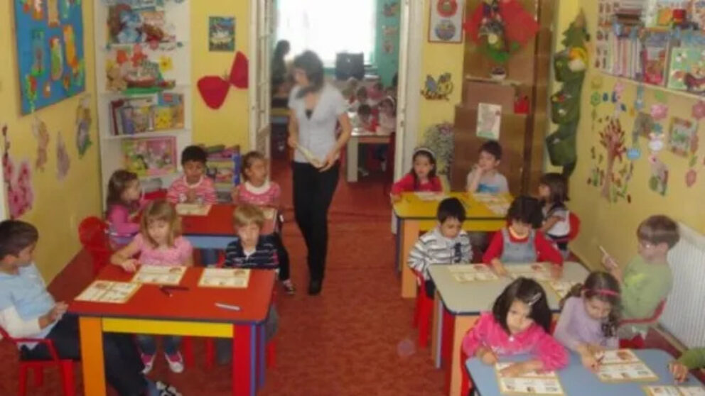 Toate grădinițele dotate cu camere video
