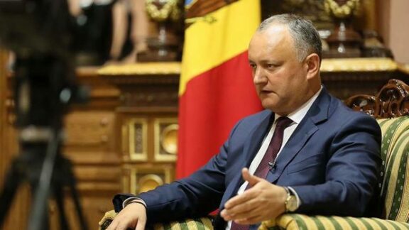 Igor Dodon amenință conducătorii Armatei Naționale