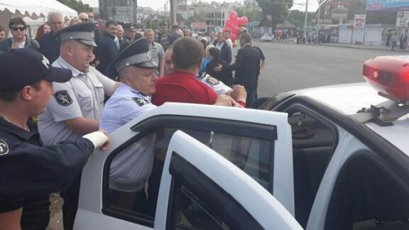 Îmbrânceli la Complexul Memorial Eternitate