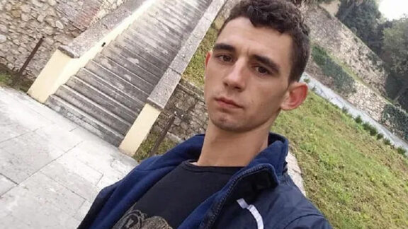 injunghiat in Italia