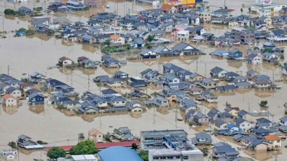Inundaţii şi alunecări de teren în estul Japoniei
