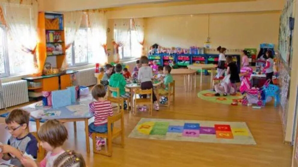 Grădiniță renovată banii României