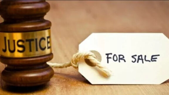Judecător corupt