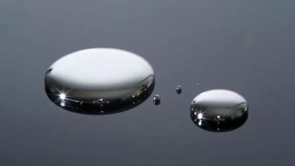 Au introdus prin contrabandă 20 kg de mercur alb