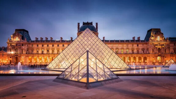 Muzeul Louvre
