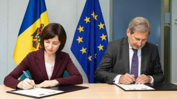 Maia Sandu și Johannes Hahn au semnat trei acorduri de finanțare