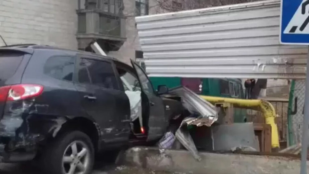 mașina furată în conducta cu gaz