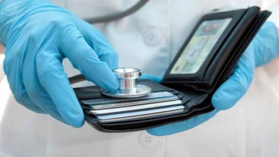 Medici Salarii România Privat