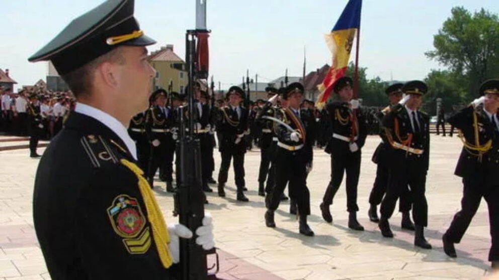 Militari
