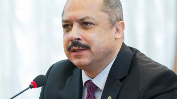 Ministrul Educației a încercat să facă o glumă pe seama gafei comise.