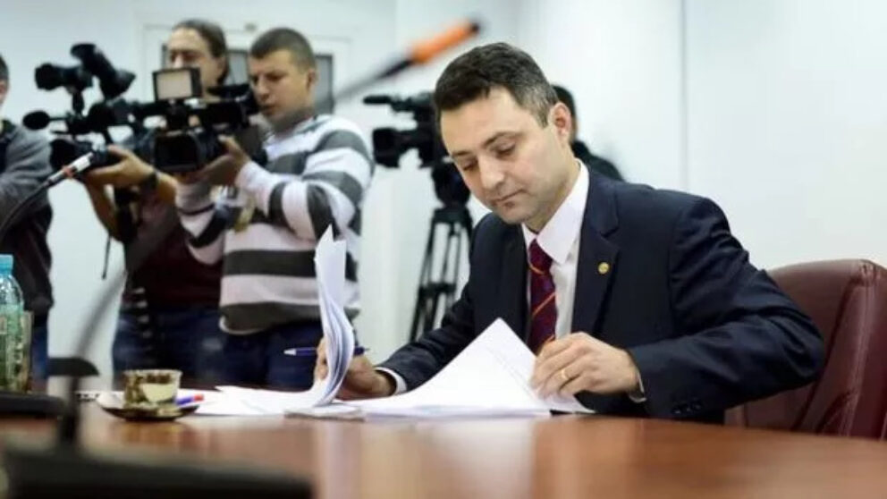 Tiberiu Nițu demisionează