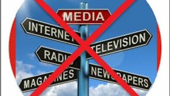 Oprirea mass-mediei