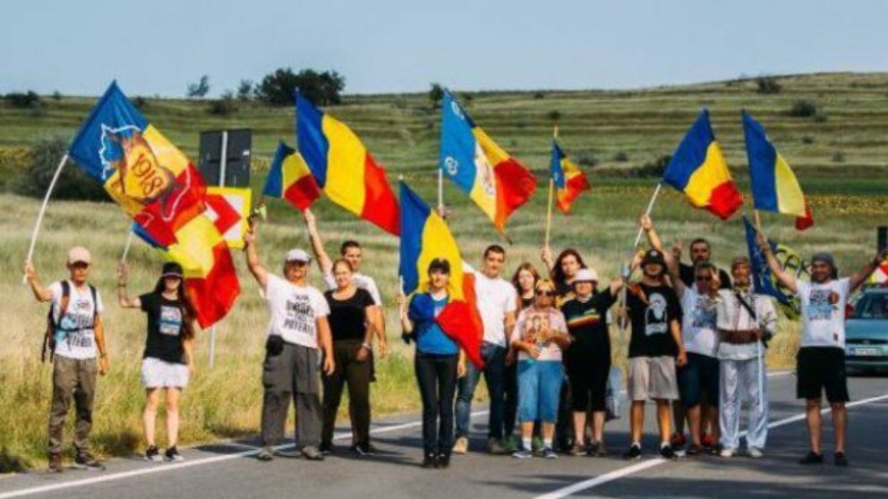 Participanții Marșului Centenar NU SUNT lăsați să treacă Prutul! O delegație merge să discute cu Poliția de Frontieră din RM