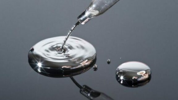 Patru cetăţeni moldoveni vor sta ani grei la puşcărie pentru contrabandă cu mercur