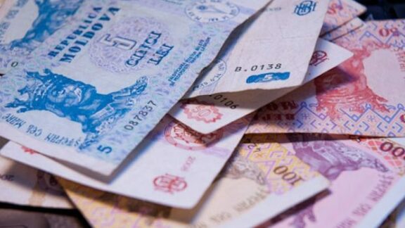 Peste 600 de mii de oameni