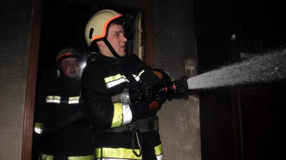 Pompieri sting incendii