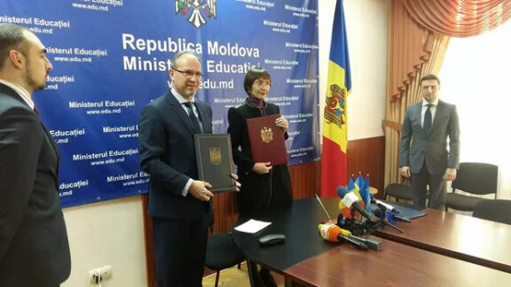 România şi Republica Moldova au semnat un protocol în domeniul educaţiei
