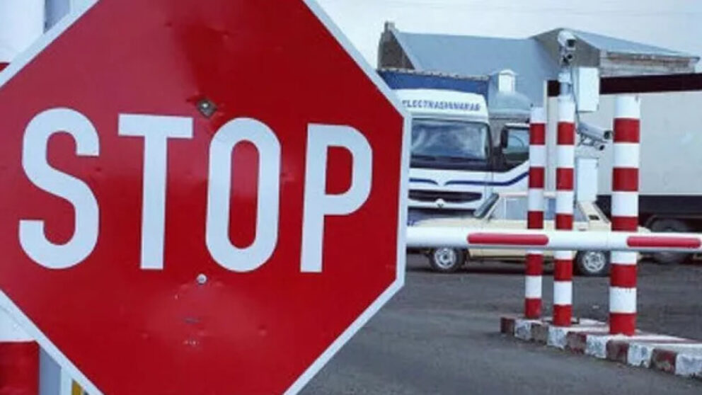 Semn STOP vamă