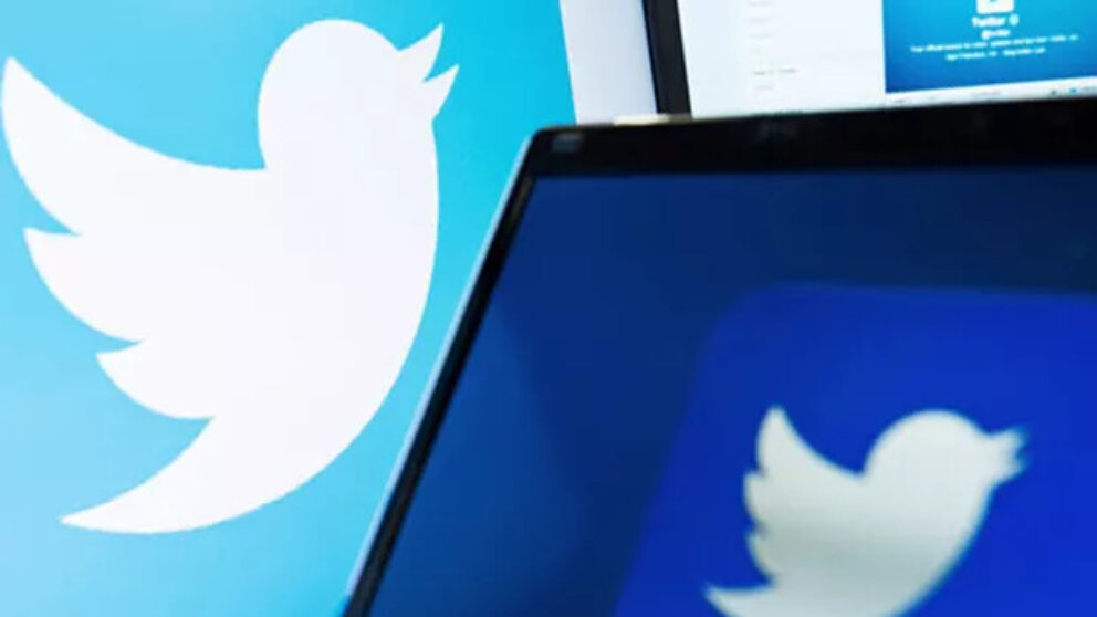 Twitter blocheaza conturi.