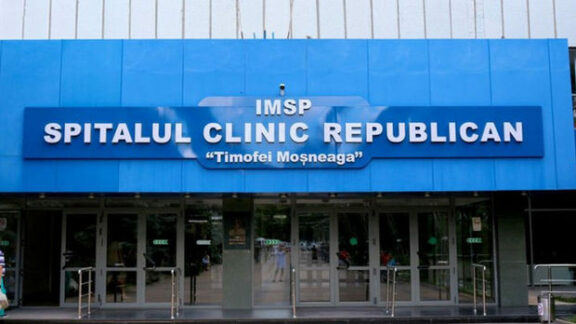 Un bărbat infectat cu COVID-19 a fugit din spital