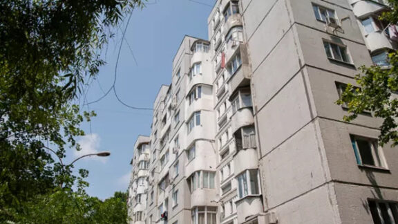 Tragedie de 8 martie// Un cuplu din capitală s-a aruncat de pe o clădire cu 18 etaje