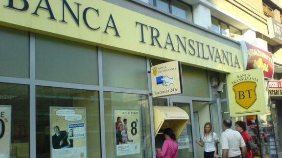 Un nou investitor român pe piaţa din RM! Banca Transilvania vrea să cumpere 39% din acțiunile Victoriabank