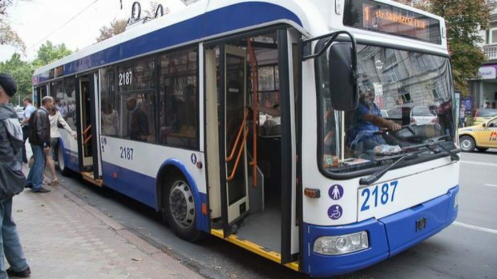 Un troleibuz din capitală