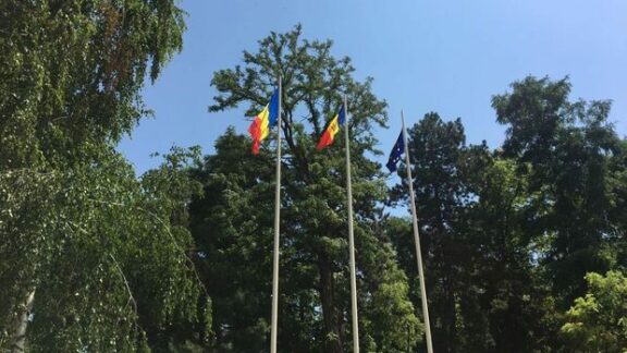 Unioniştii au organizat un eveniment inedit la Cimitirul Eroilor Români din Chişinău