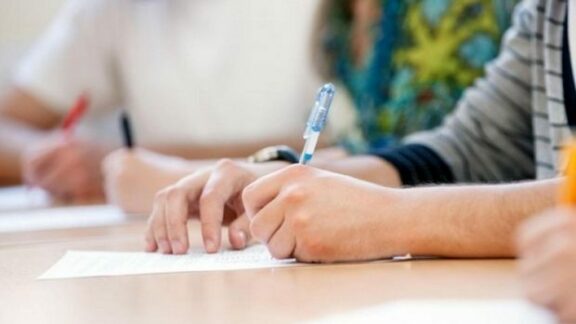 (VIDEO) NEREGULI la un centru de BAC! Observatorii vorbesc în limba rusă