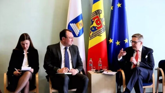 Ziua Uşilor deschide la Curtea Constituţională pentru diplomaţi