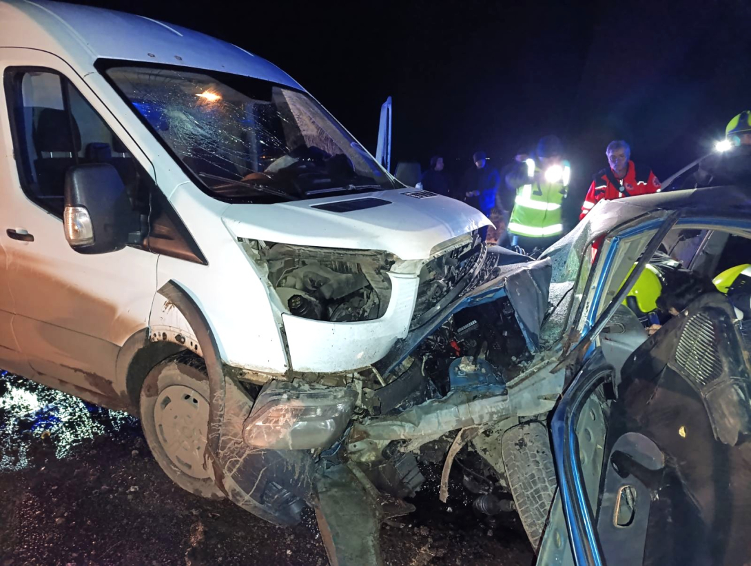 Accident grav în raionul Drochia: un bărbat a fost descarcerat, iar alte patru persoane au fost rănite